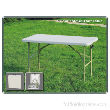 Table rectangulaire pliante de 122 cm